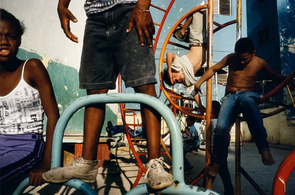 Alex Webb's vivid street scenes capture life at its most poetic | Huck