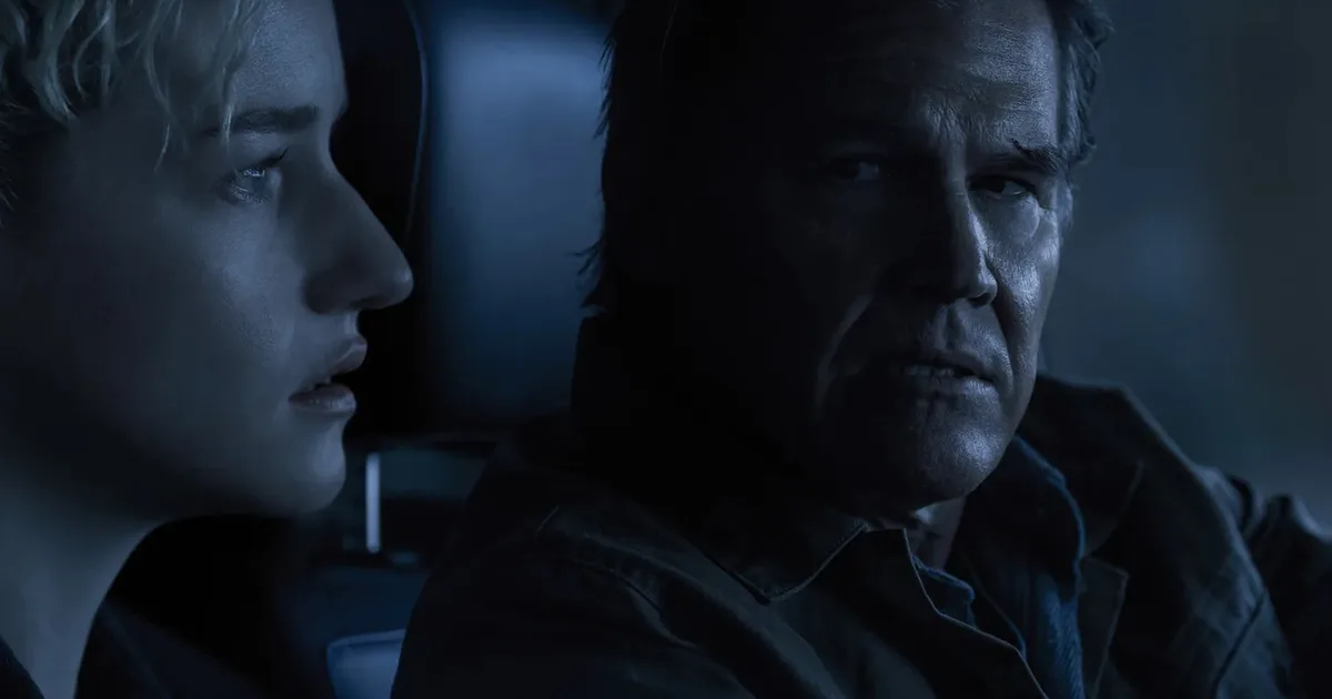 Weapons review – fun but familiar horror hijinks Weapons review – fun but familiar horror hijinks