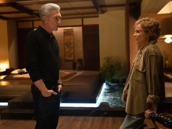 Vincent Cassel and Diane Kruger in The Shrouds (2025)